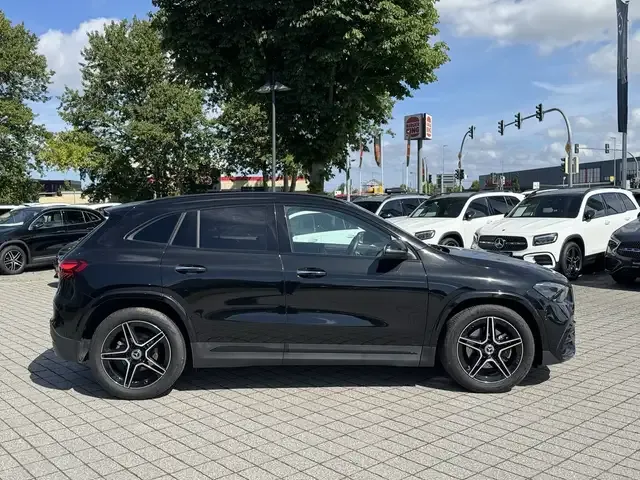 Mercedes-Benz GLA 180