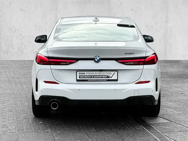 BMW 218