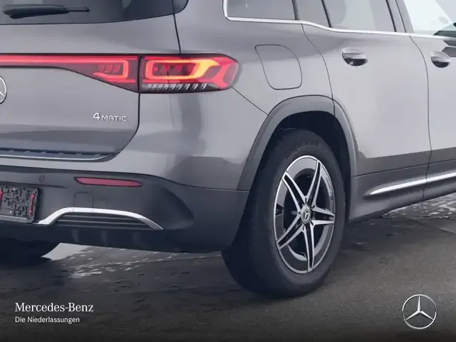 Mercedes-Benz EQB 300