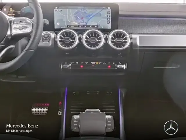 Mercedes-Benz EQB 300