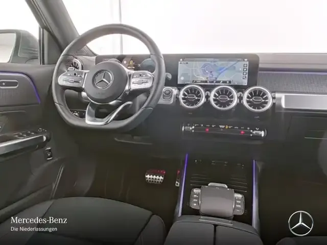 Mercedes-Benz EQB 300