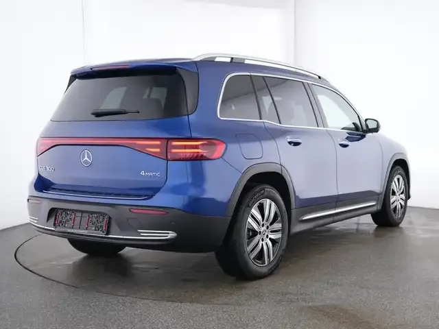 Mercedes-Benz EQB 300