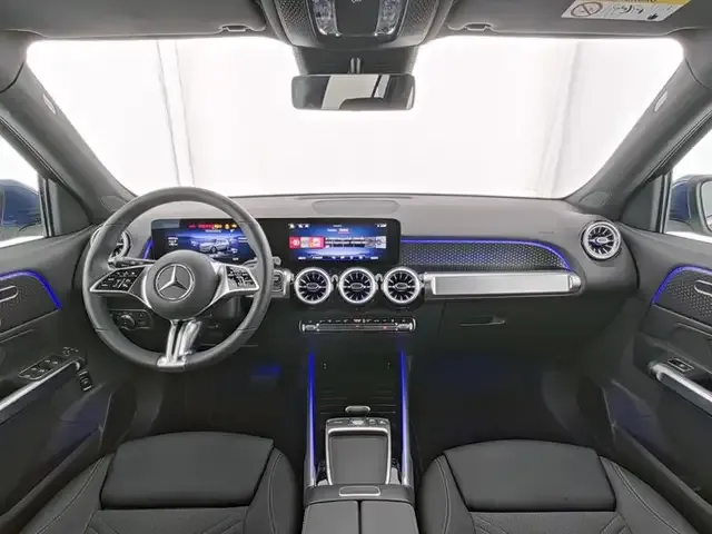 Mercedes-Benz EQB 300