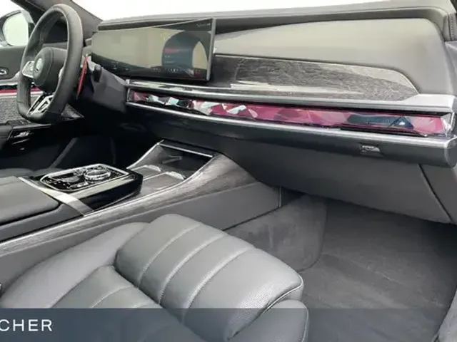 BMW 760