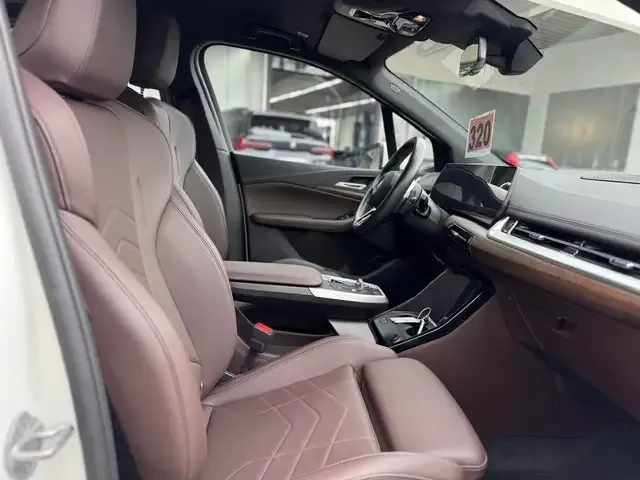 BMW 218