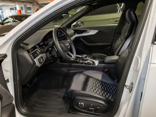 Audi RS4