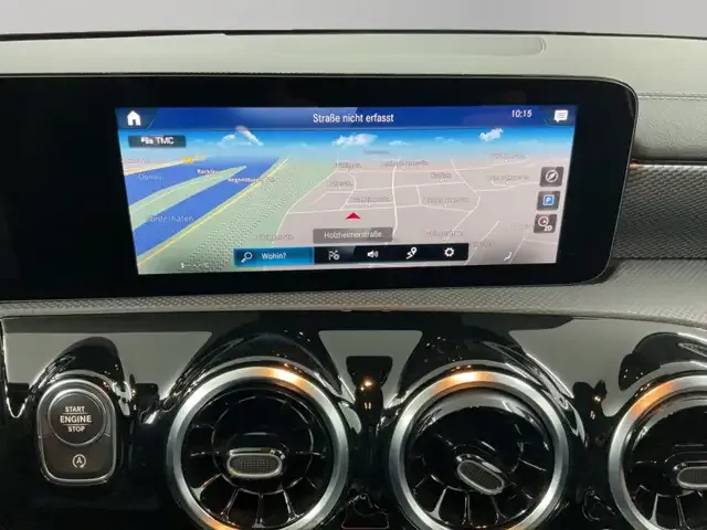 Mercedes-Benz CLA 180
