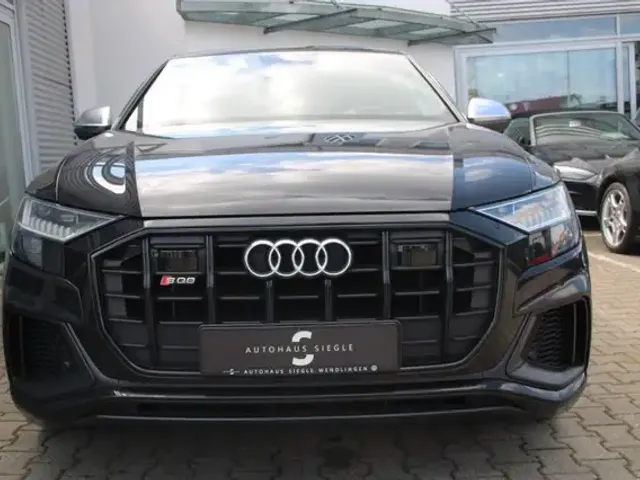 Audi SQ8