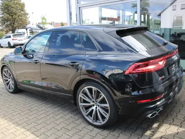 Audi SQ8