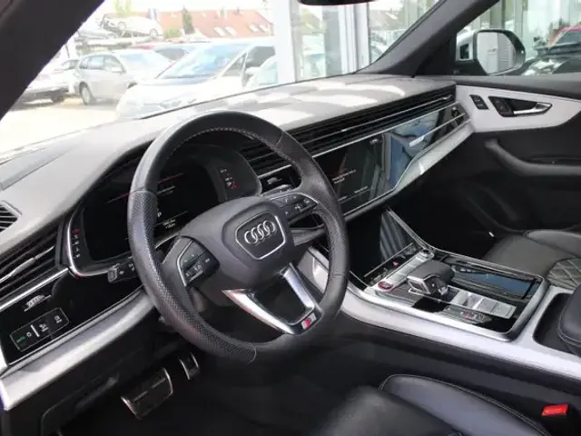 Audi SQ8