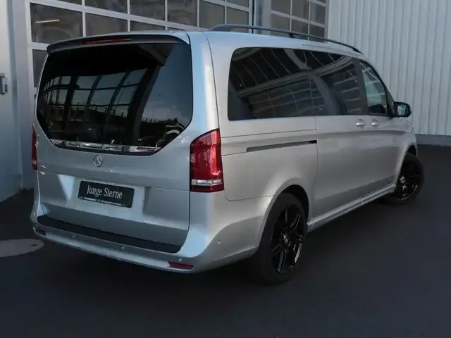 Mercedes-Benz V 250