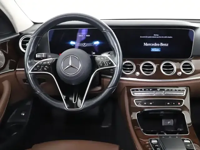 Mercedes-Benz E 400