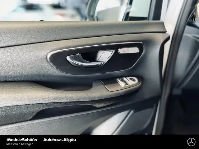 Mercedes-Benz EQV 300