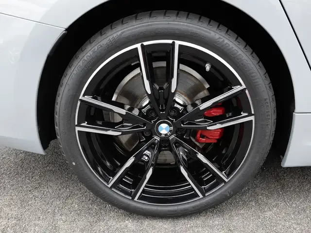BMW 340