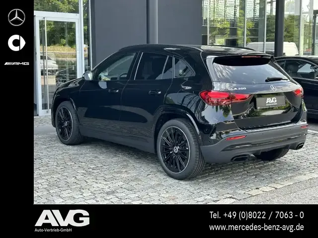 Mercedes-Benz GLA 200