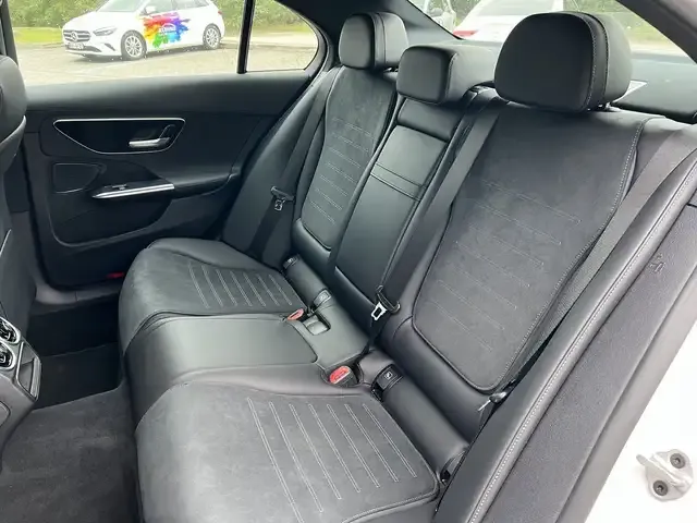 Mercedes-Benz C 400