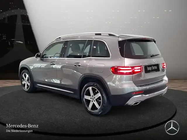 Mercedes-Benz GLB 180