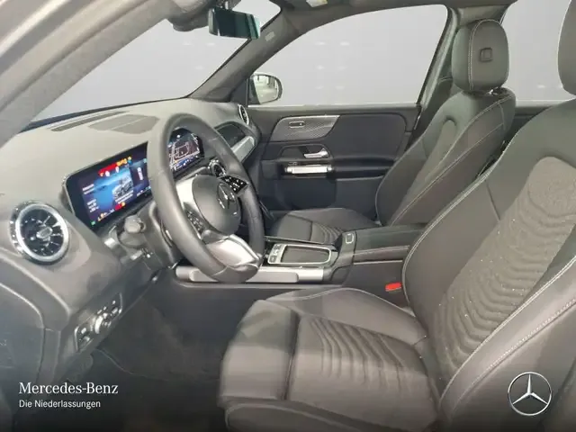 Mercedes-Benz GLB 180