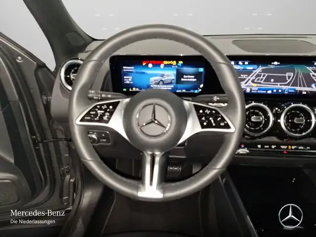 Mercedes-Benz GLB 180