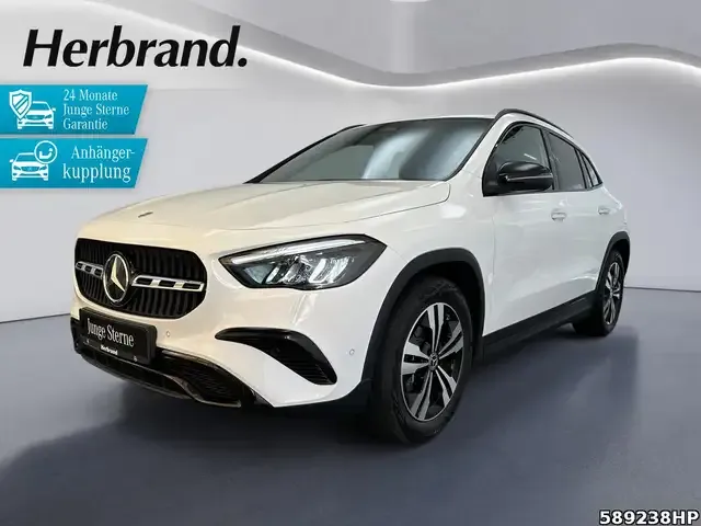 Mercedes-Benz GLA 220