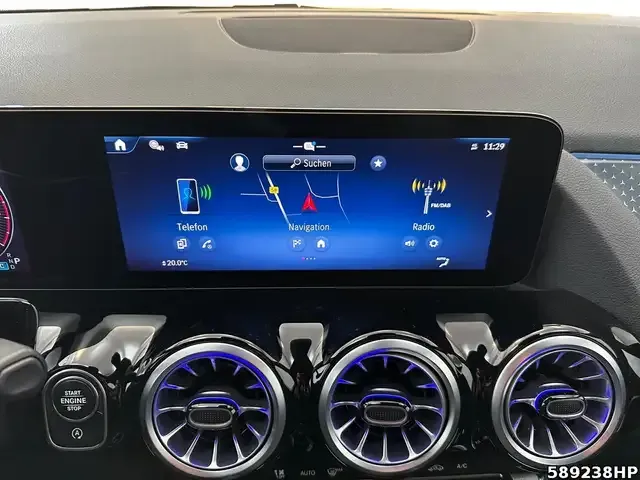 Mercedes-Benz GLA 220