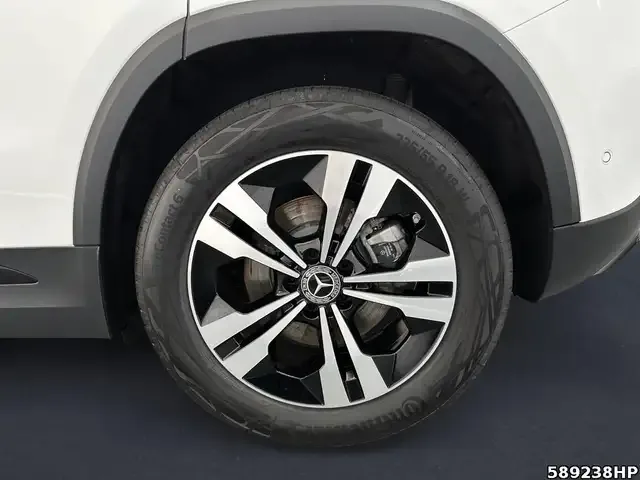 Mercedes-Benz GLA 220