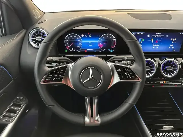 Mercedes-Benz GLA 220