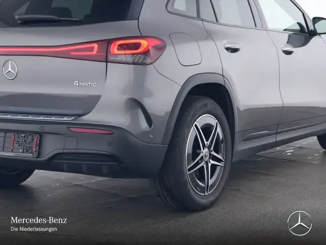 Mercedes-Benz EQA 300