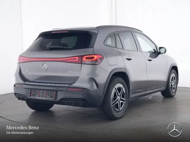 Mercedes-Benz EQA 300