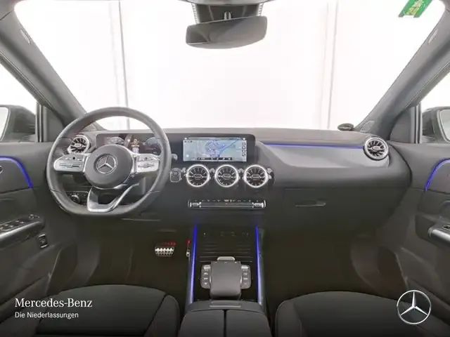 Mercedes-Benz EQA 300