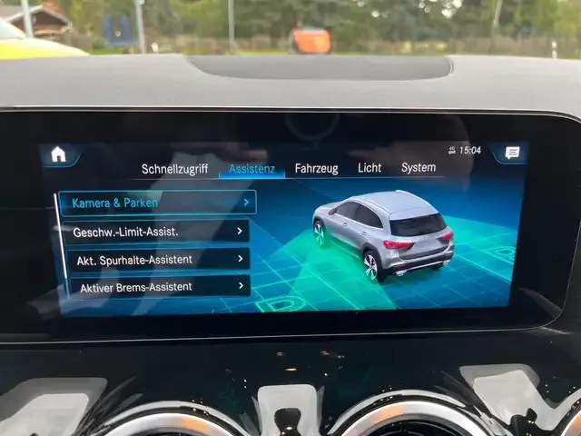 Mercedes-Benz GLA 200