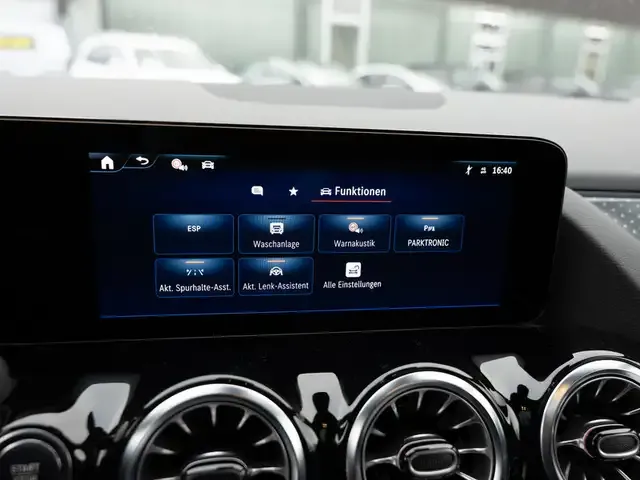 Mercedes-Benz EQA 350