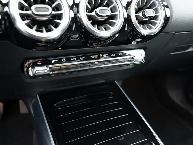 Mercedes-Benz EQA 350