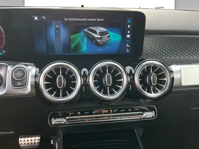 Mercedes-Benz GLB 200