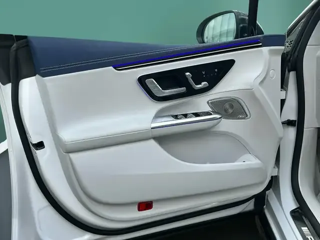 Mercedes-Benz EQE 53