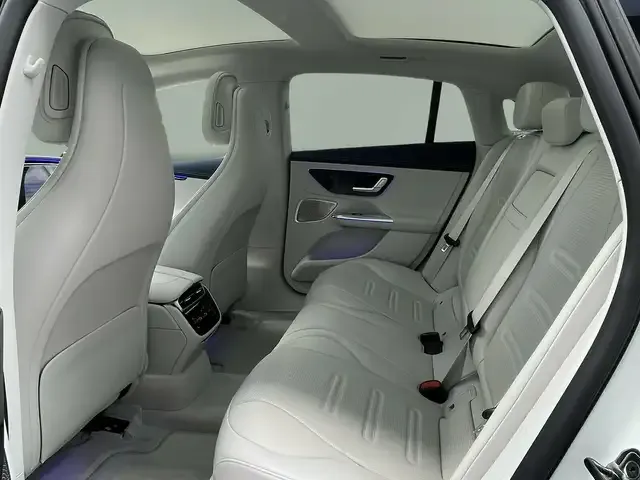 Mercedes-Benz EQE 53