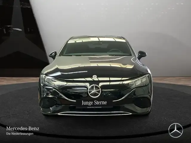 Mercedes-Benz EQE 300