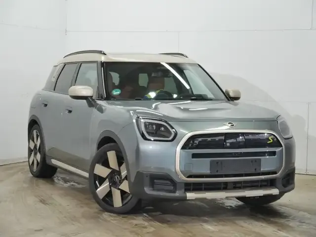 MINI Cooper SE Countryman