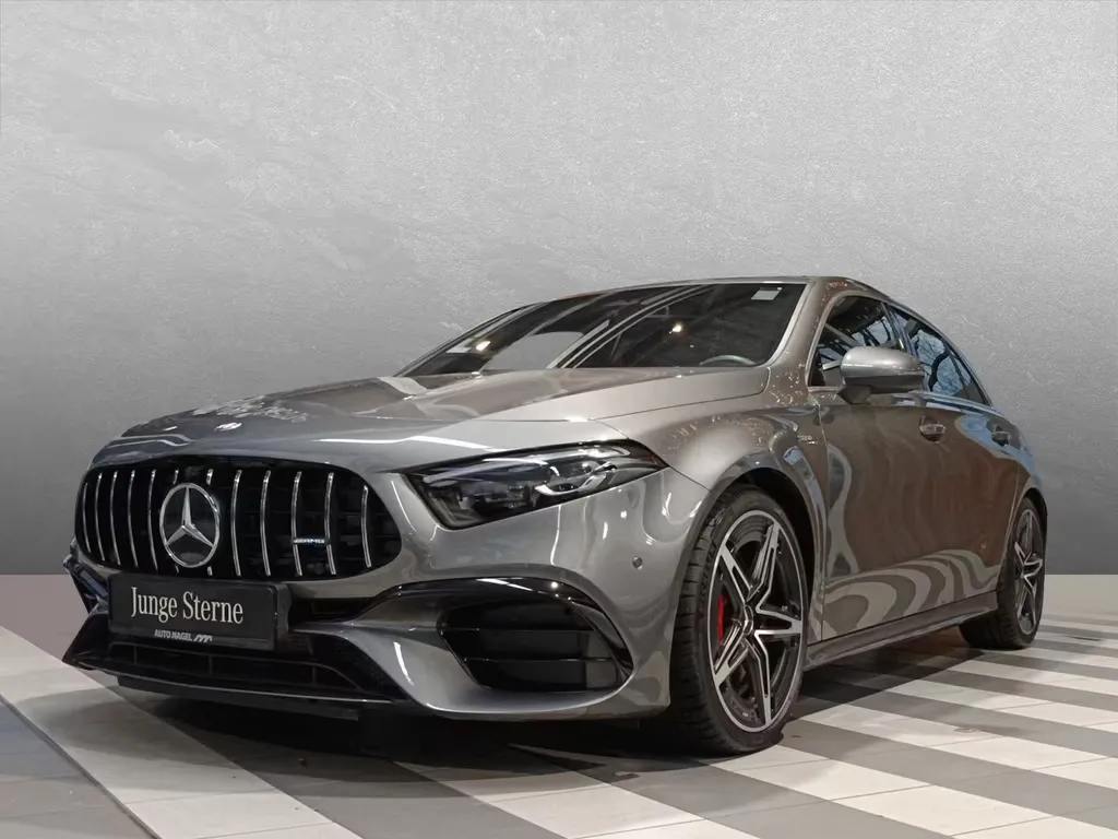 Mercedes-Benz A 45 AMG