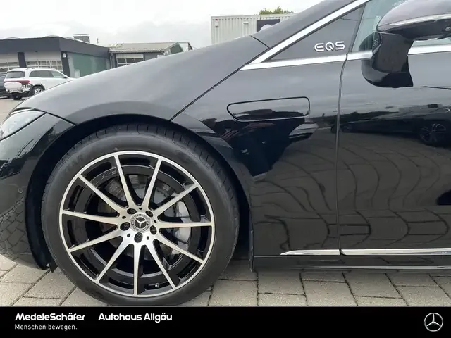 Mercedes-Benz EQS