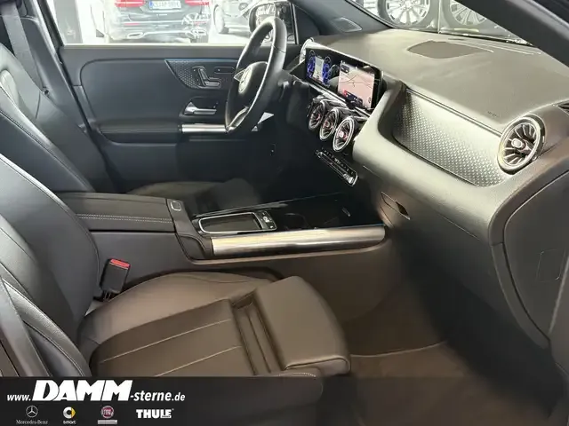 Mercedes-Benz EQA 300
