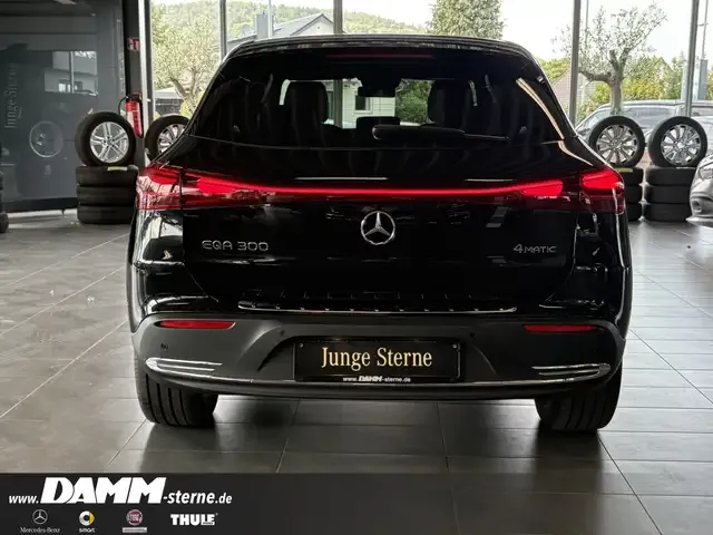 Mercedes-Benz EQA 300
