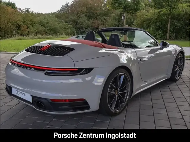 Porsche 992
