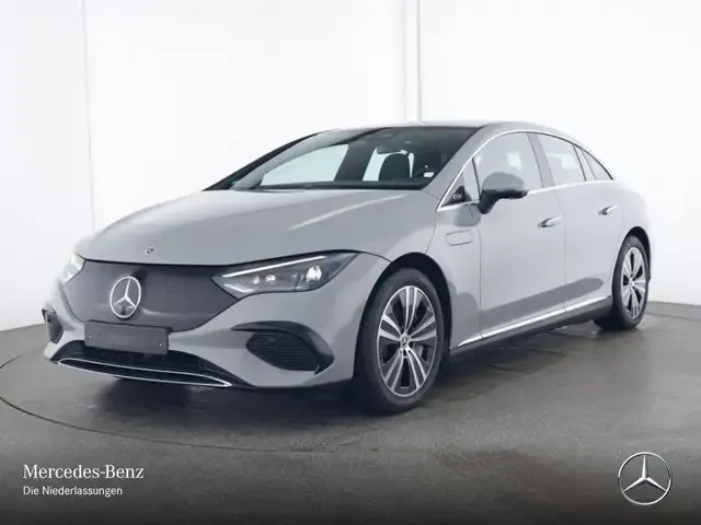 Mercedes-Benz EQE 300