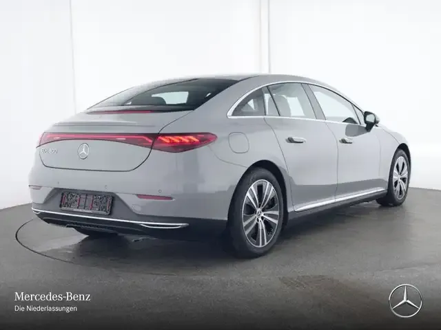 Mercedes-Benz EQE 300