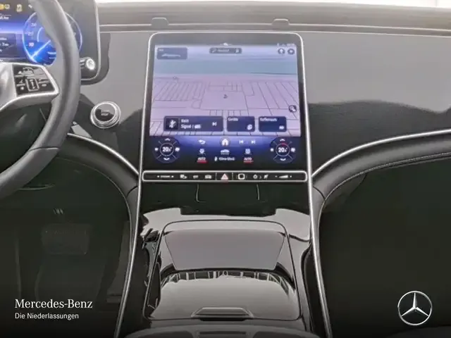 Mercedes-Benz EQE 300