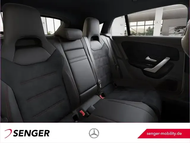 Mercedes-Benz CLA 220