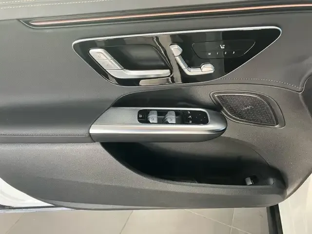 Mercedes-Benz EQE 350