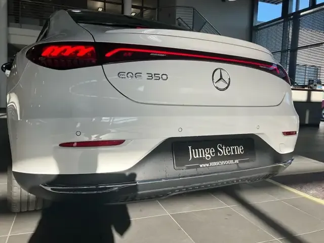Mercedes-Benz EQE 350