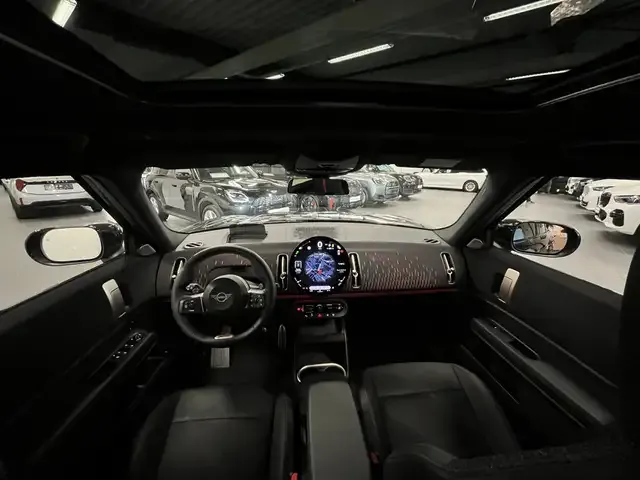 MINI John Cooper Works Countryman